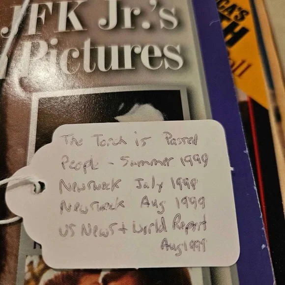 Marilyn Monroe,JFK magazine and book collector - Picture 5 of 13